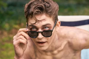 The lonelines boy (14)